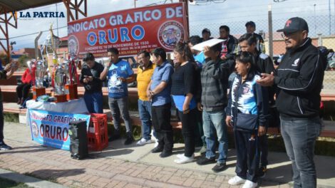 Inauguración del campeonato de fútbol 8 en Oruro