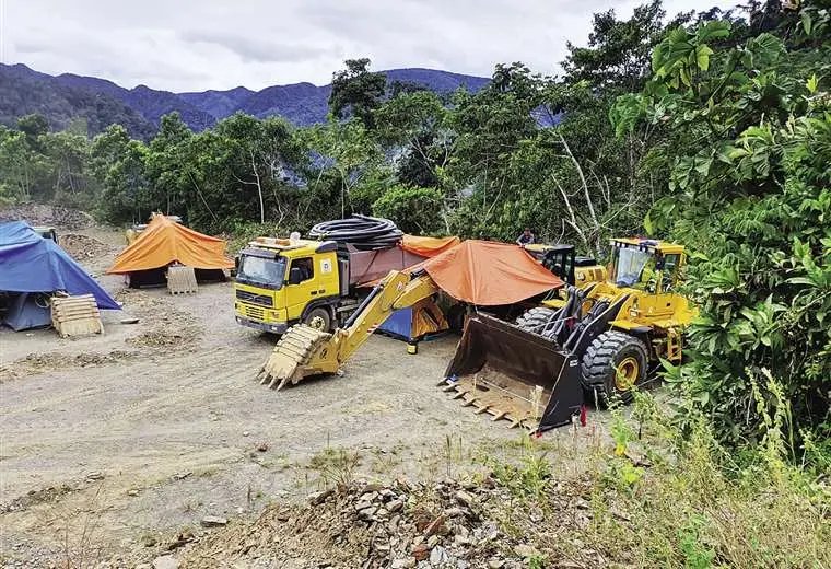 Avasallamientos mineros en Apolo debido a la pandemia