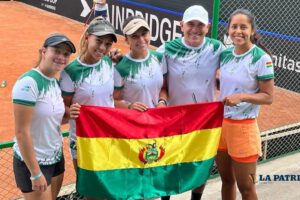 Integrantes de la delegación boliviana en la Billie Jean King Cup