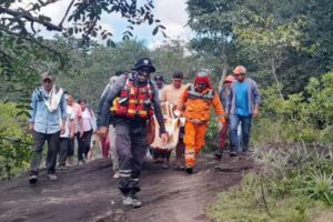 Rescate de adolescente en Santa Cruz