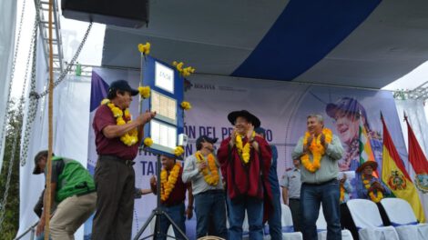 Proyecto de electrificación en Tarija beneficia a 283 familias