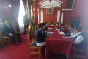 Gabinete Municipal Infantil del GAMO plantea propuestas a favor de Oruro