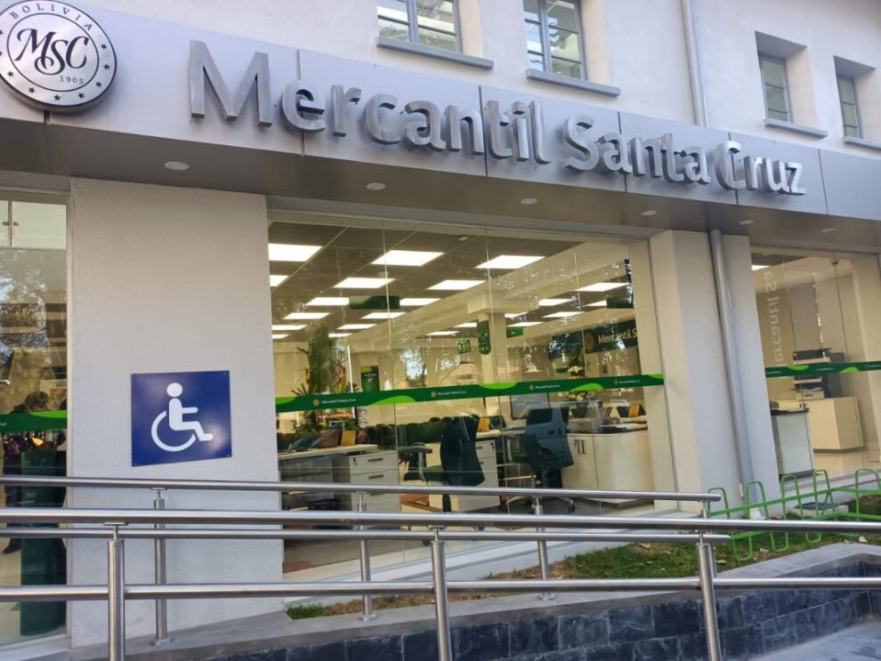 La nueva agencia del Banco Mercantil Santa Cruz