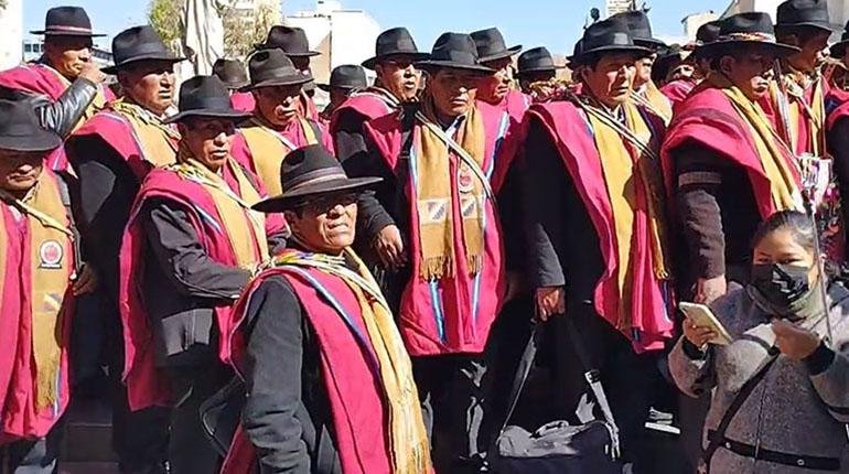 Ponchos Rojos garantizan el mandato de Luis Arce