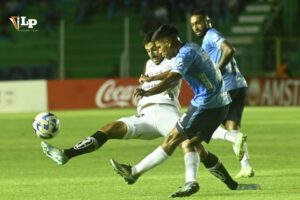 Blooming visita a Newells Old Boys en partido complicado