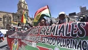 Gremiales exigen retiro del proyecto de ley de ganancias ilícitas