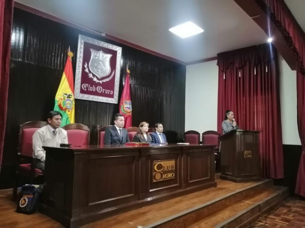 Asociación de Periodistas de Oruro celebra 97 años de vida en defensa de la libertad de prensa