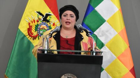 Ministra Prada niega créditos con EE. UU.