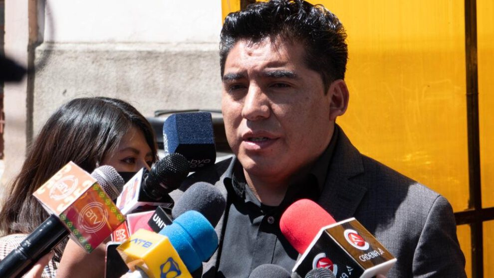 Régimen penitenciario y suministro de suero a Camacho