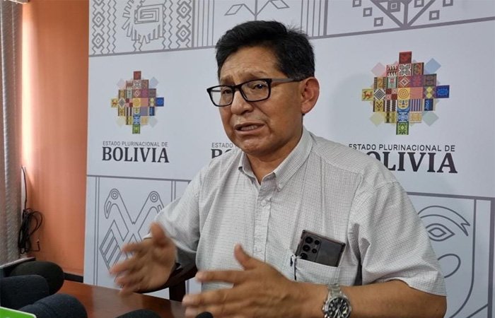 Pary responde a la PIE sobre la malla curricular
