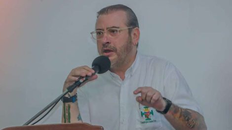 Rómulo Calvo en la audiencia por el caso wiphala