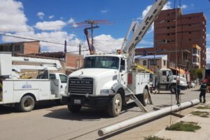 Ende refuerza la red eléctrica en Oruro