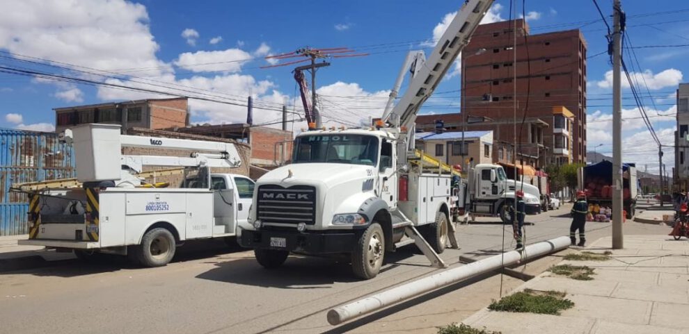 Ende refuerza la red eléctrica en Oruro