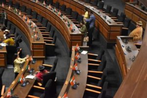 Suspenden sesión del tratamiento de la Ley del Oro