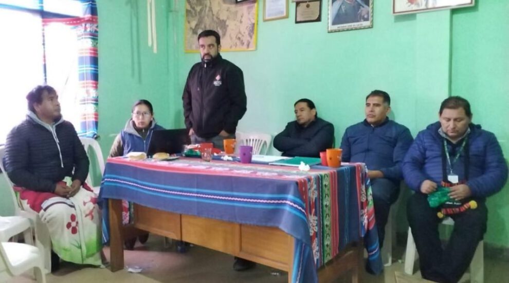 Acuerdo con el Gobierno sobre titulación de tierras en Colomi