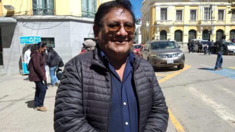 Desayuno escolar propuesto por el concejal José Flores