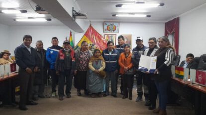 Reconocimiento a canillitas de Oruro por su trabajo
