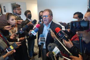 Maletines negros en el contexto político de Bolivia