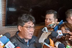 Diputado Arce denuncia traición sobre la Ley del Oro