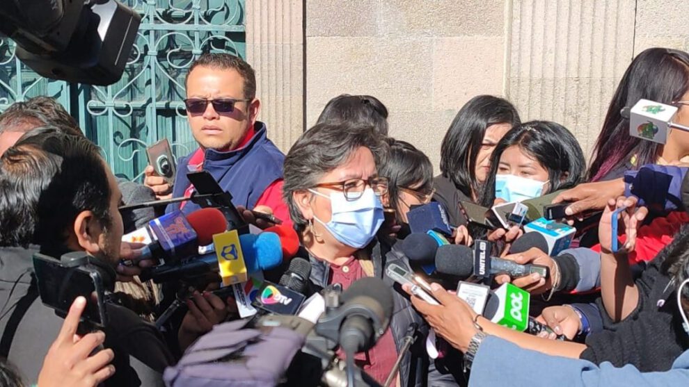Incremento salarial para la gente pobre y reponer la inflación