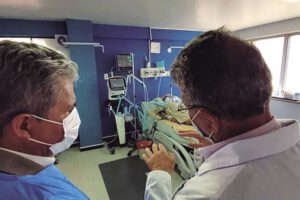 Cadetes accidentados en Clínica del Sur