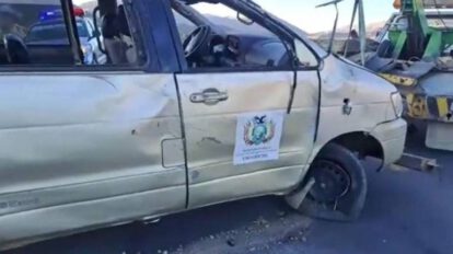 Hurto y conducción peligrosa de un vehículo oficial