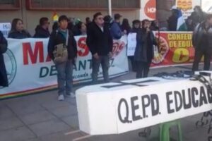 Incremento salarial del 3% en el magisterio orureño