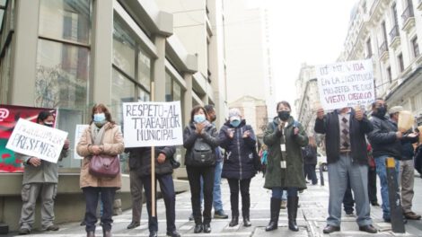 Trabajadores municipales exigen respeto a sus derechos laborales