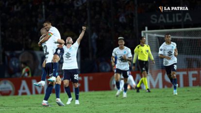Bolívar festejó el triunfo en el estadio de Cerro Porteño