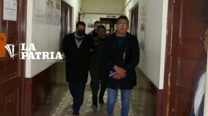 Aprehenden a catedrático por acoso sexual en Oruro
