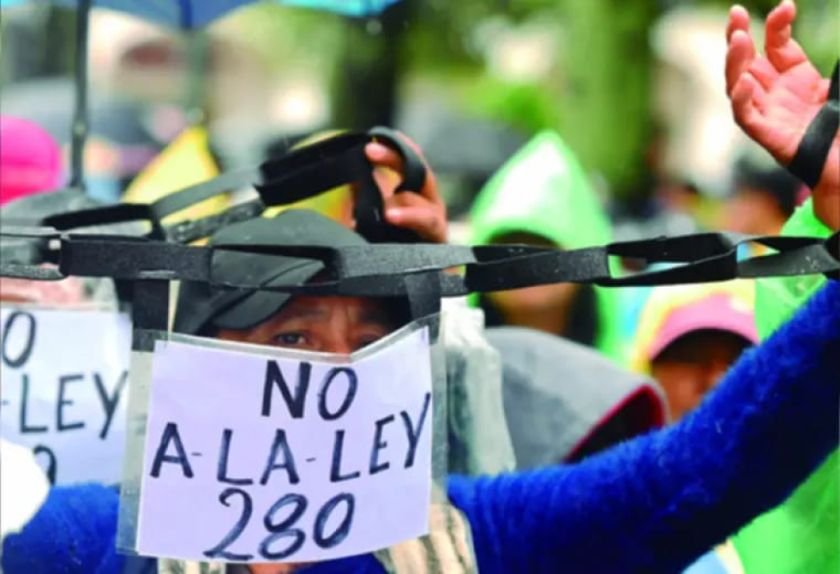 Protesta gremial contra la Ley 280