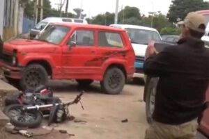 Disparan a un empresario que intentó evitar un atraco a su hija en Santa Cruz