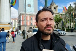 Gestión de Arce se caracteriza por la deficiencia y falta de institucionalidad