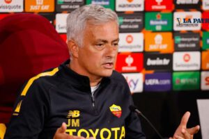 José Mourinho desmiente algún acercamiento con el PSG