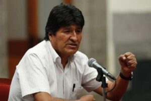 Evo Morales afirma que el plan de la derecha peruana y boliviana es detenerlo