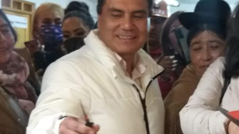 Denuncia desestimada contra gobernador Vedia y Mamani