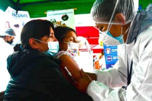 Vacunación contra la influenza en Cochabamba