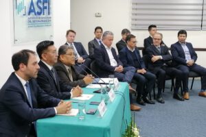 Banco Fassil y ahorristas en conferencia de prensa