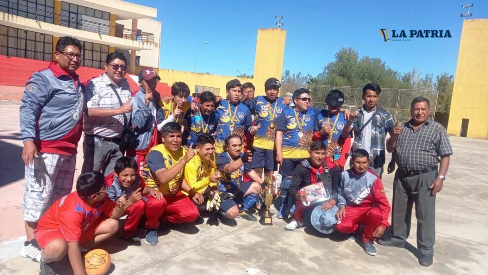 Selección orureña campeón del torneo nacional de futbol 5 para ciegos