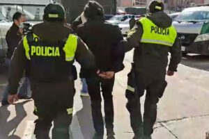 Aprehenden a joven por toques impúdicos en el transporte público