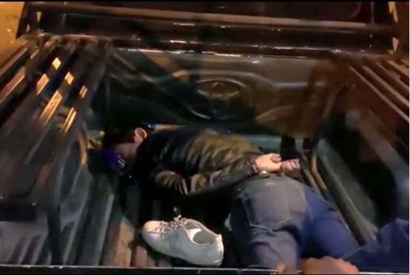 Persecución policial termina en tragedia: niño resulta herido por bala perdida