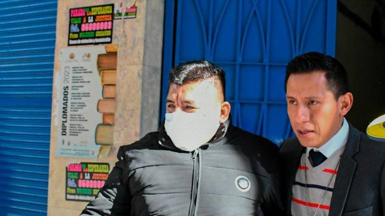 El exministro Santos sale de la Fiscalía por enriquecimiento ilícito