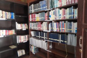 Biblioteca del colegio William Booth para fomentar la lectura en estudiantes