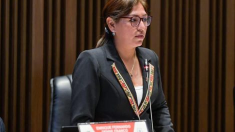 La legisladora orureña sobre el endeudamiento con China