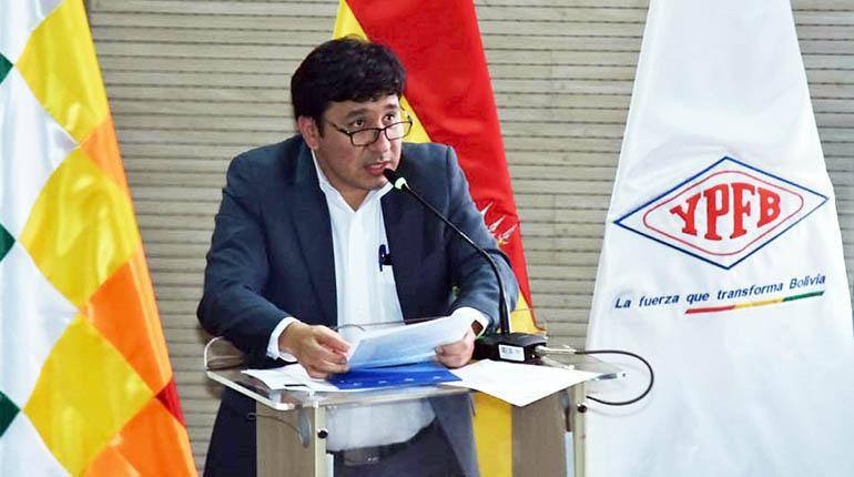 Regulaciones de venta de combustibles por el Ministro Franklin Molina