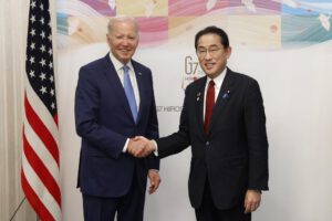 Japón y Estados Unidos fortalecen la cooperación antes del G7