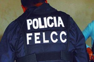 Suministros de sustancias controladas en colegios en Santa Cruz
