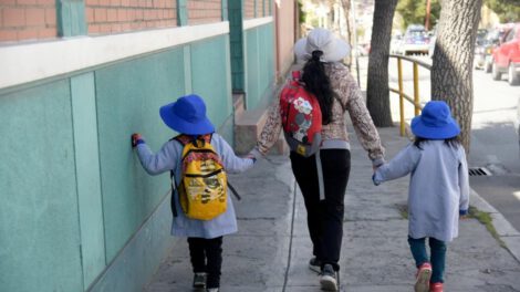 Horario de invierno en educación según Edgar Pary