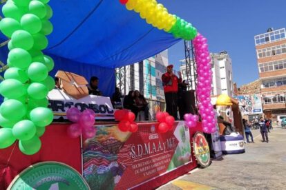 Campaña ecológica de reciclaje en la Avenida Cívica