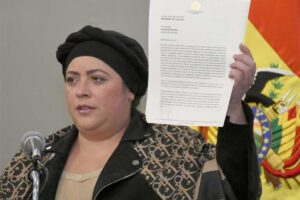 Derecho de admisión a sacerdotes extranjeros en Bolivia